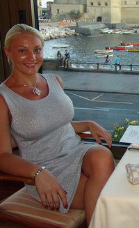 dating mature married women